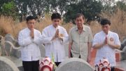 Thầy trò VS Phạm Tuấn Dũng và ông Nguyễn Chí Thành làm lễ trước mộ Sư tổ Nguyễn Tế Công